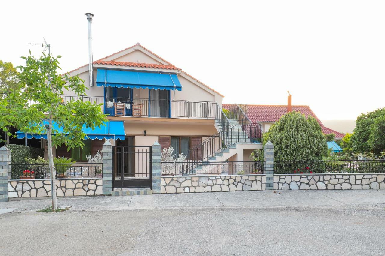 Sofia'S Place Sami  Exterior photo